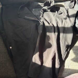 Figs Classic Black Scrub Top